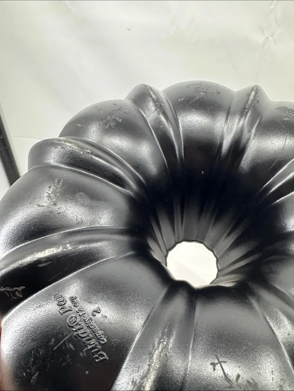 NordicWare Classic 12 Cup Black Nonstick Bundt Cake Pan